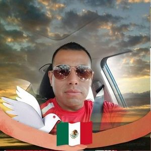 Meet your Posher, Efrain